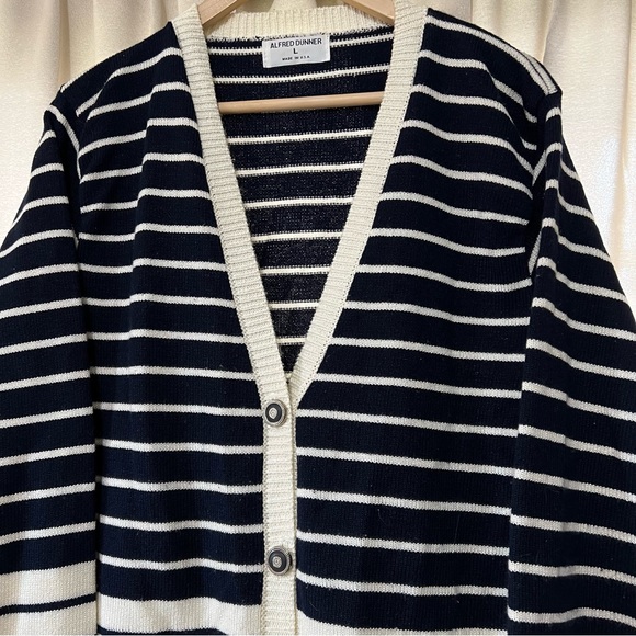Women's Vintage 80's Alfred Dunner Navy and Cream Striped Cardigan - Picture 2 of 9